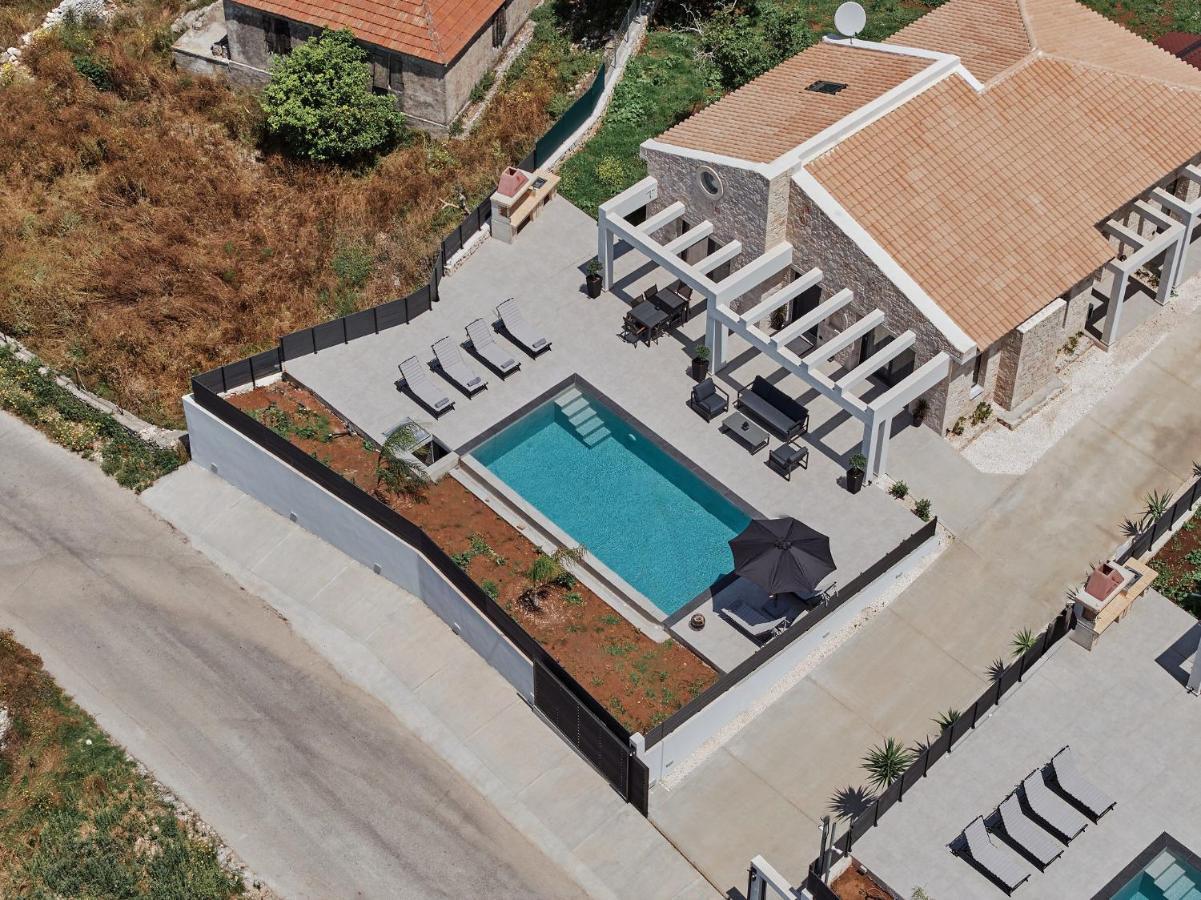 Mouzaki'S Stone Villas Volímai Eksteriør billede